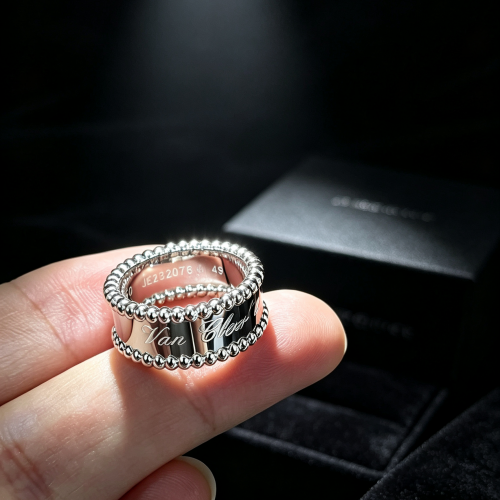 Van Cleef & Arpels Perlée Signature Ring 18K White Gold | VCARN32300
